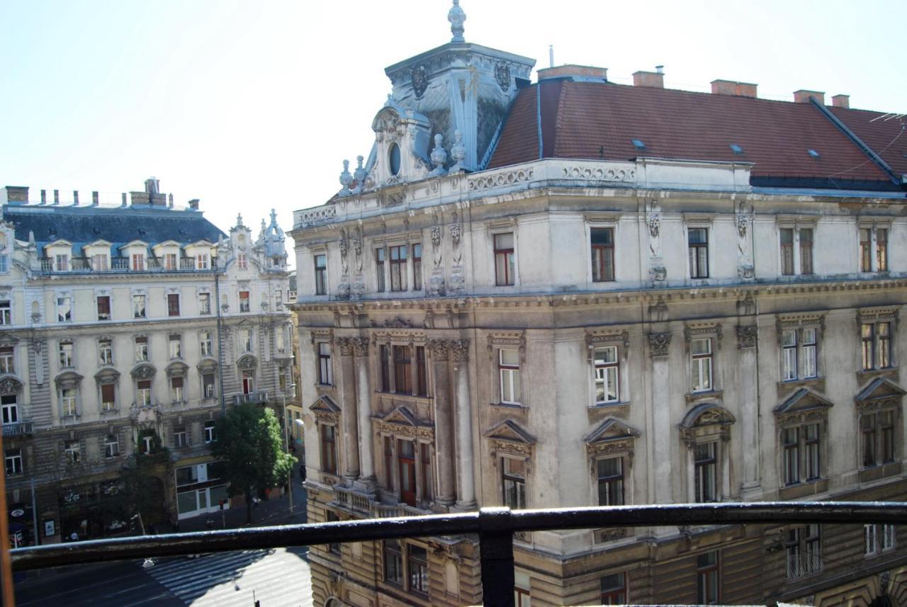 Luxurious Apartment With Balconies In Downtown Bp Budapest Exterior foto